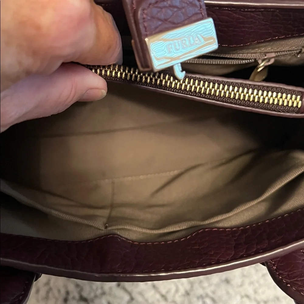 Furla Genuine Leather Bag with Gold and Brown Accents EUC beautiful fall color! - Picture 13 of 16